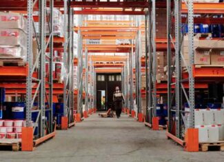 Top Reasons Tier-2 Cities Need Business Storage Solutions